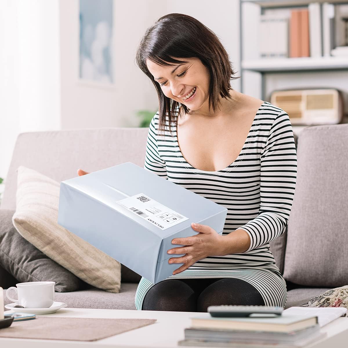 UCGOU Poly Mailers 19x24 Inch White 100 Pack Extra Large Shipping Bags Strong Thick Mailing Envelopes Self Seal Adhesive Waterproof and Tear Proof Boutique Postal for Clothing Quilt and More