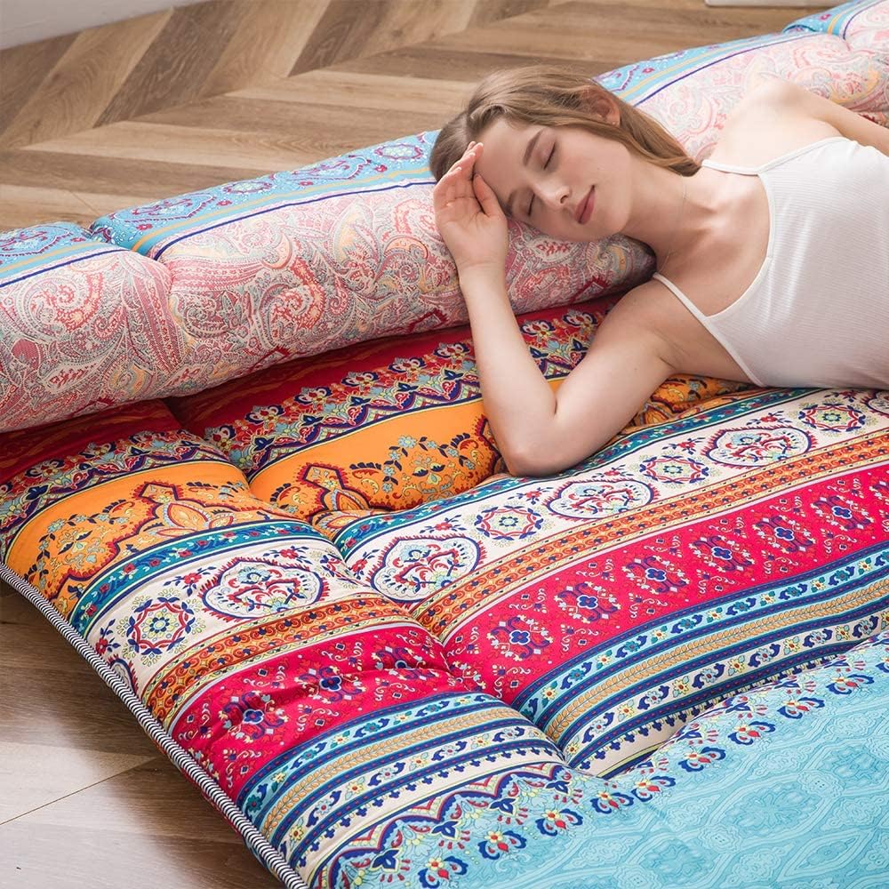 MAXYOYO Bohemian Retro Vintage Floral Japanese Futon Mattress Roll Up Tatami Floor Mat Foldable Bed Portable Camping Mattress Sleeping Pad Floor Lounger Couch Bed, King