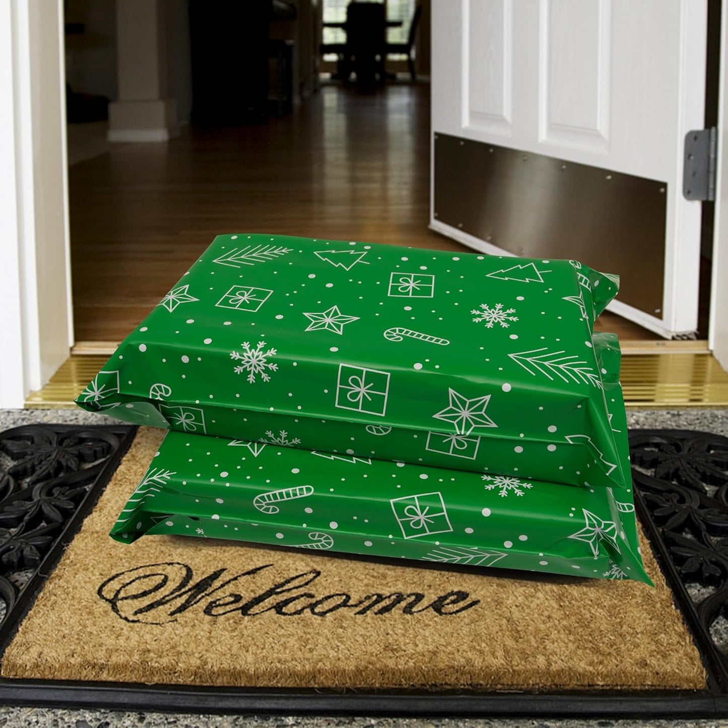 Poly Mailers 10x13 Inch 25 Pcs - Christmas printed Shipping Bags, 2.4mil Thickness, Waterproof and Tear Resistant Mailing Envelopes, Self-Sealing Packaging Bags for Small Business