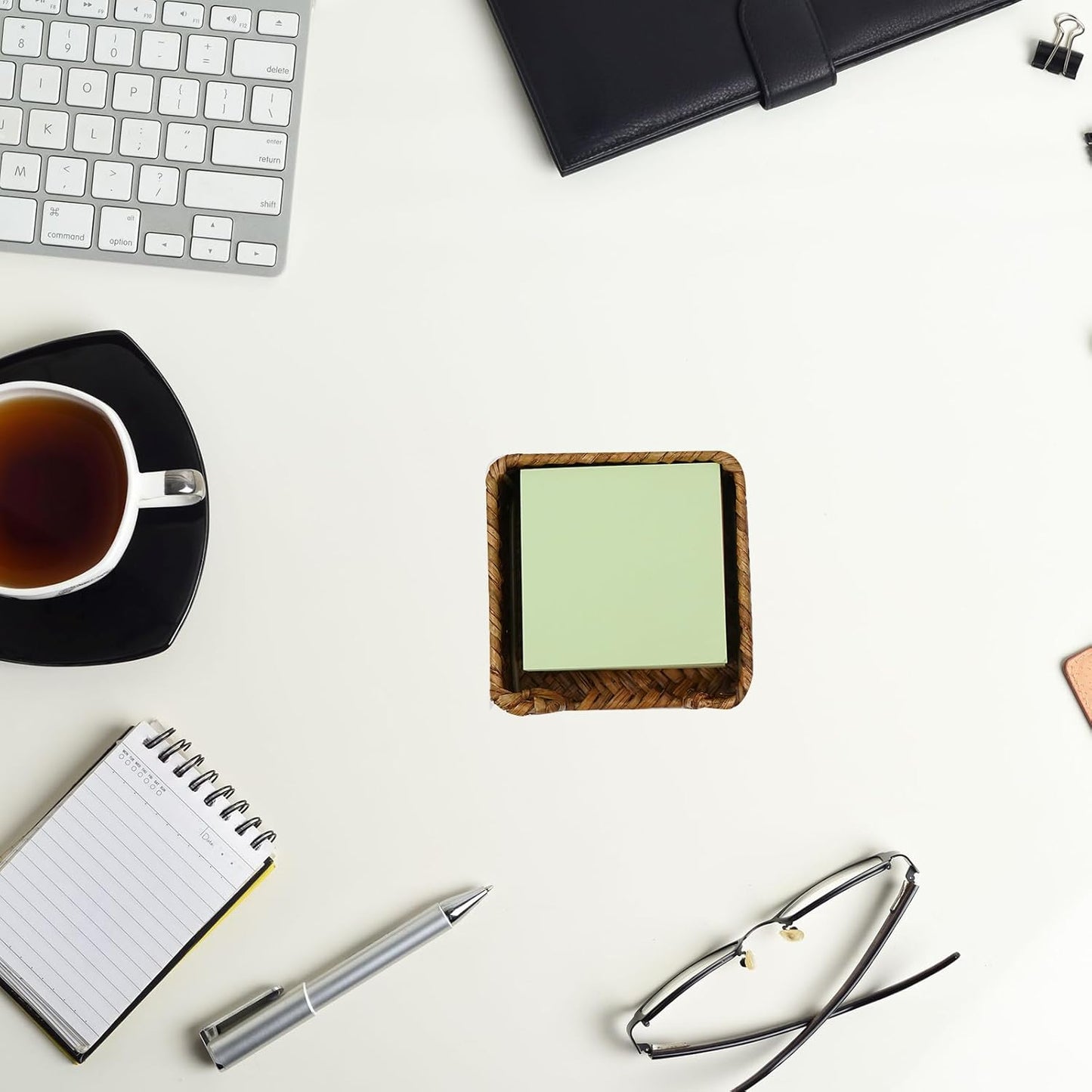 Sticky Note Holder Seagrass Post It Note Dispenser, 3 x 3 Inch Woven Sticky Note Dispenser, Farmhouse Post It Holder for Desk Home Office Decor, Caramel