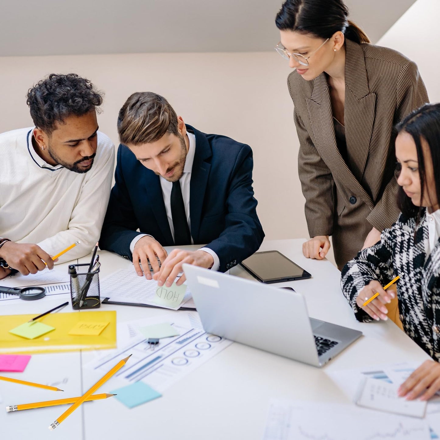 Pencils Pre-Sharpened #2 Pencil with Erasers, Yellow,7.5in 300 Pack