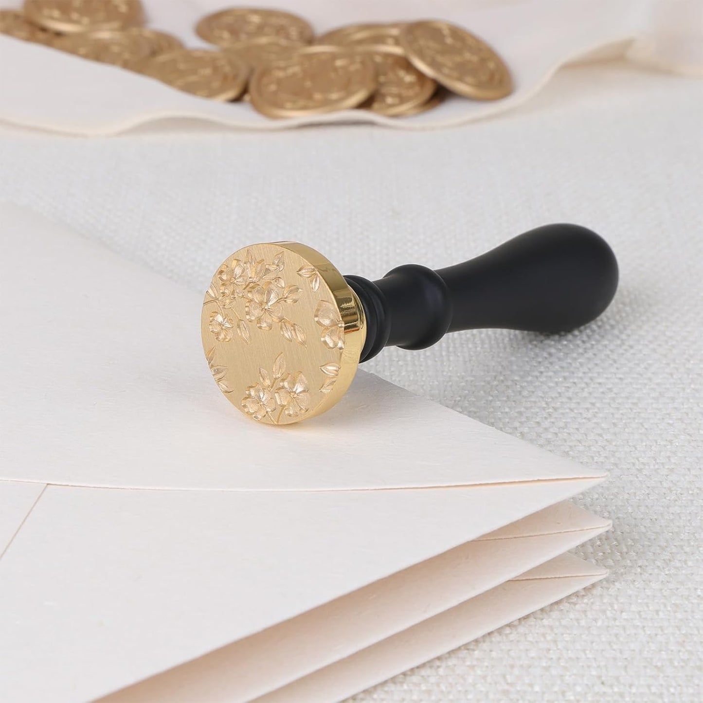 UNIQOOO Begonia Flowers Wax Seal Stamp - Floral Wax Seal Stamp Botanical Theme Vintage Brass Stamp Head with Wood Handle for Wedding Invitation Gift Wrap Envelopes Christmas Card
