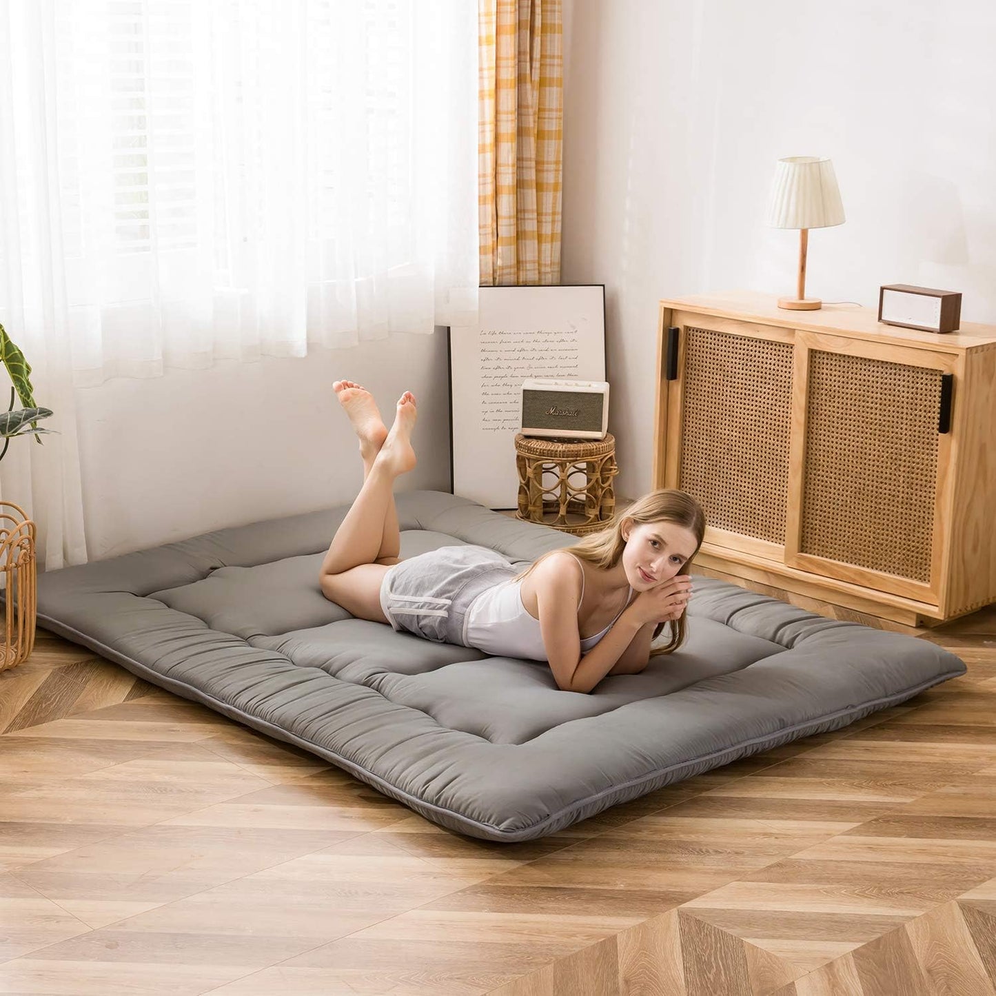 MAXYOYO Japanese Floor Mattress Futon Mattress, 4" Thicken Tatami Mat Sleeping Pad Foldable Roll Up Mat Boys Girls Dormitory Pad Kids Floor Lounger Pillow Bed, Charcoal Grey, Full Size