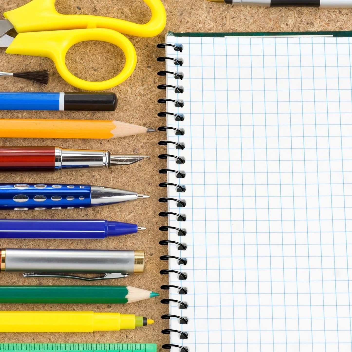 Leinuosen 120 Pack Plastic Spiral Binding Coils Kit Spirals Multi Size Coils for Binding Binder Combs Spines(1/2 Inch,Black)