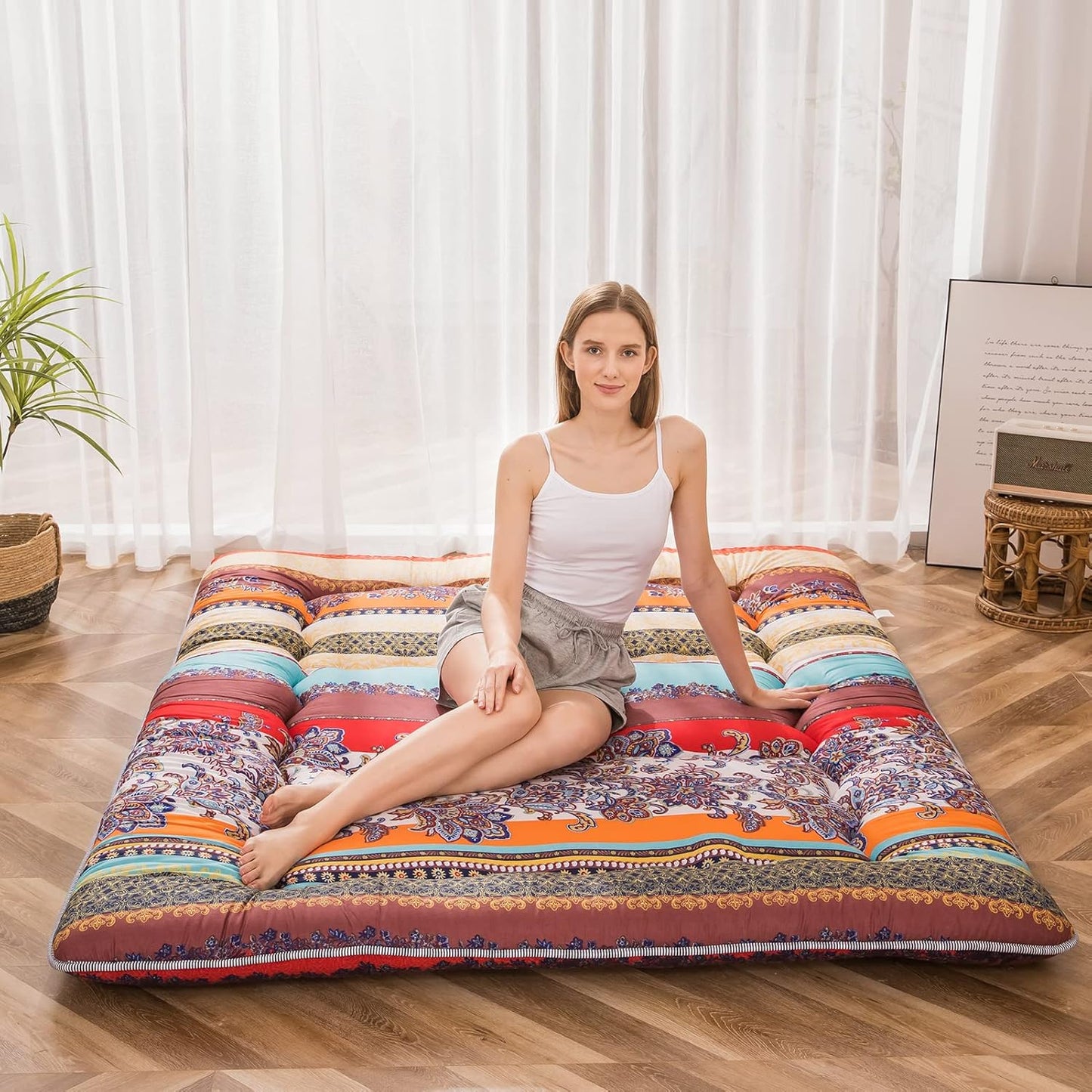 MAXYOYO Bohemian Retro Floor Mattress Vintage Floral Japanese Futon Mattress Roll Up Thicken Sleeping Bed Portable Camping Mattress Floor Lounger Couch Bed Mattress Pad, Queen Size