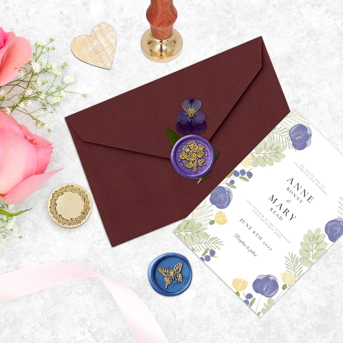 Yoption Wax Seal Stamp Gift Box Kit, 6 Pieces Flowers and Animals Sealing Wax Stamp Heads with 1 Wooden Hilt Set for Wedding Invitation Envelopes Card Gift (Natural Series)